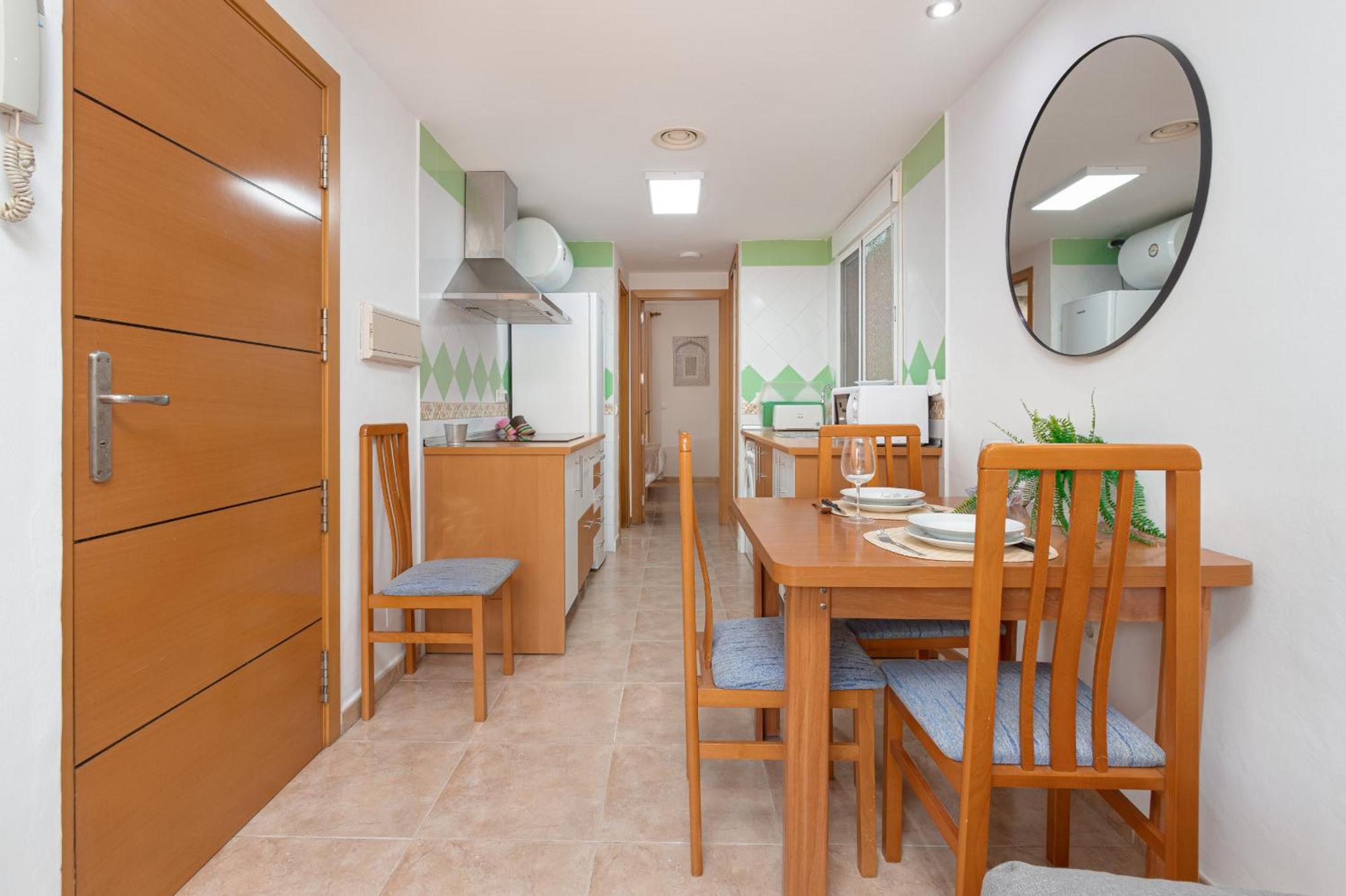 C55 Cosy Apartment Close To The Beach Малага Экстерьер фото